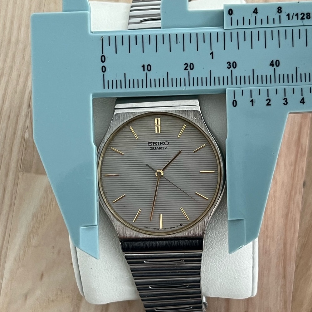 Seiko Men’s Watch Vintage Stainless Adjustable Bracelet Gray and Gold Tone Dial - Picture 13 of 14